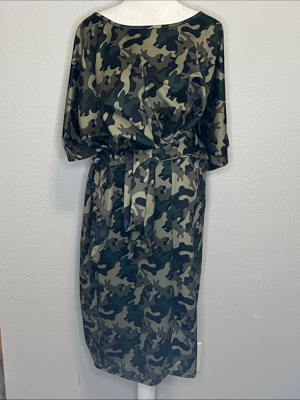New York & Co Drapey Camo Midi Dress Size XL NWT